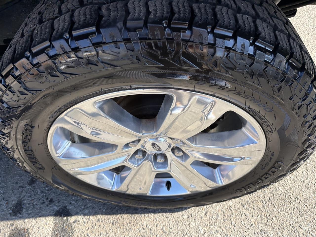 Ford F-150 Platinum 4WD SuperCrew 5.5' Box 2015