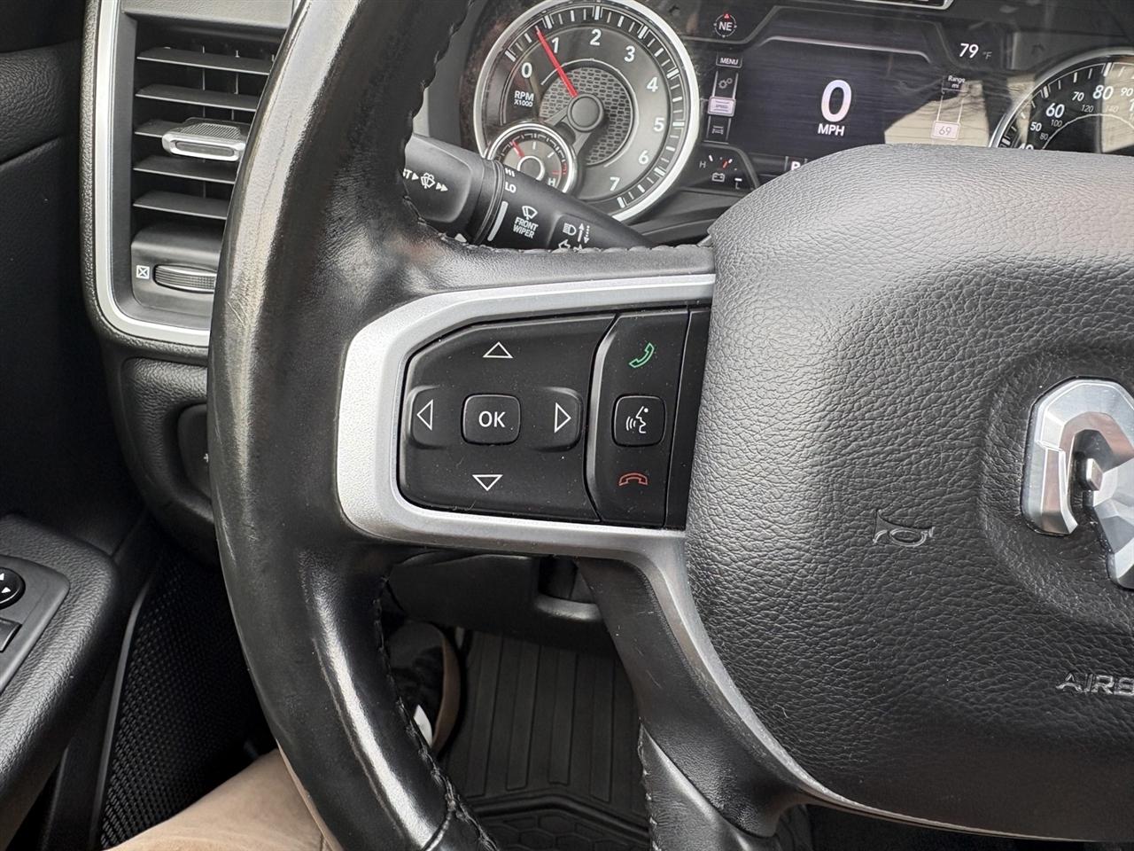 RAM 1500 Big Horn Quad Cab 2WD 2021