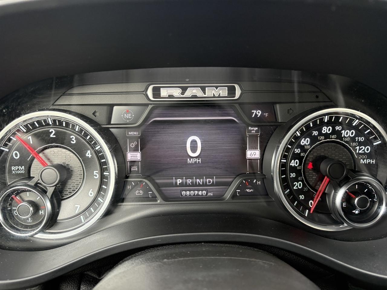 RAM 1500 Big Horn Quad Cab 2WD 2021