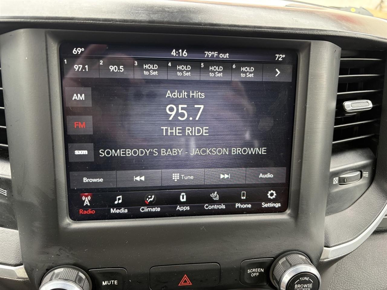 RAM 1500 Big Horn Quad Cab 2WD 2021