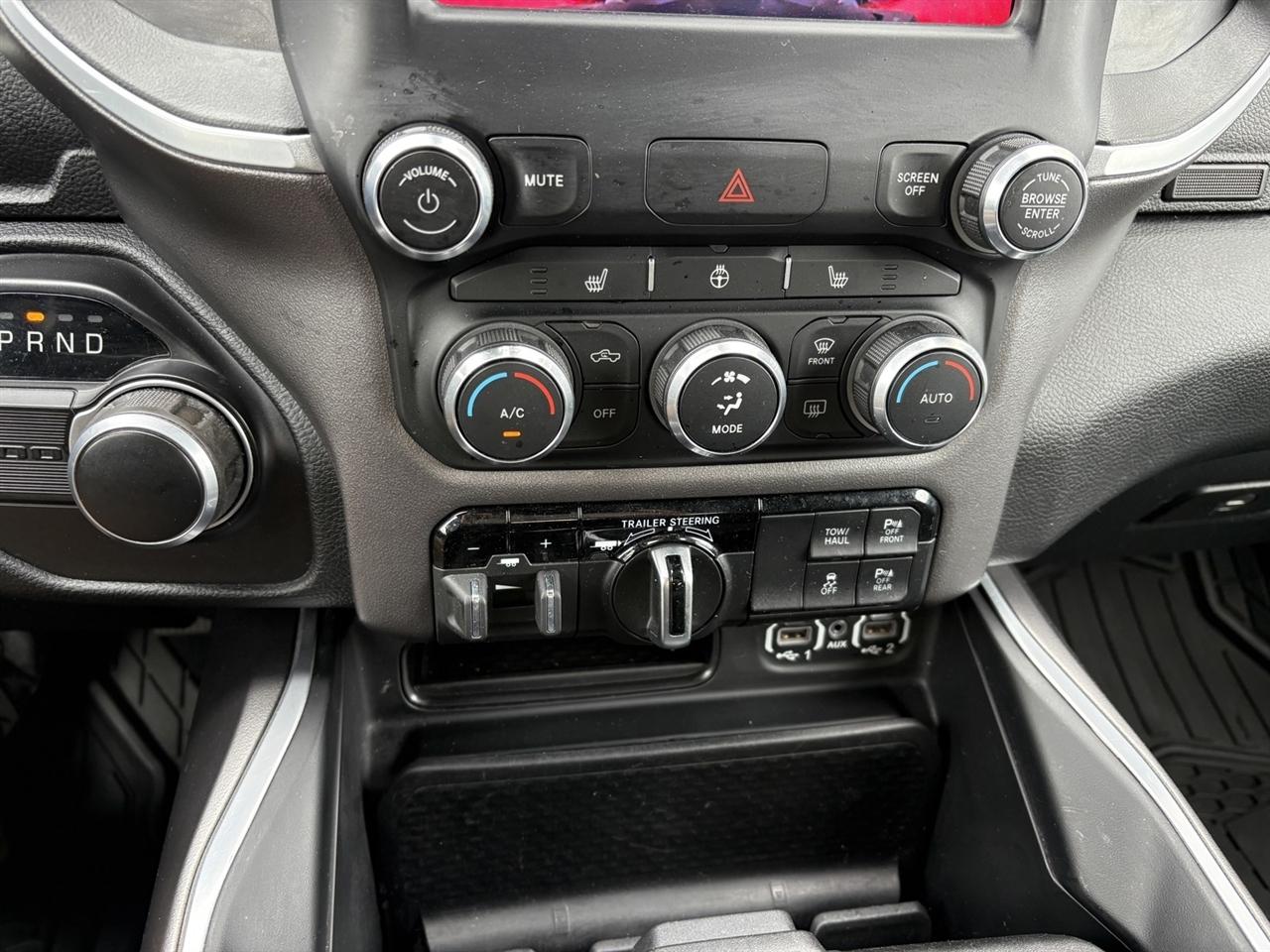 RAM 1500 Big Horn Quad Cab 2WD 2021