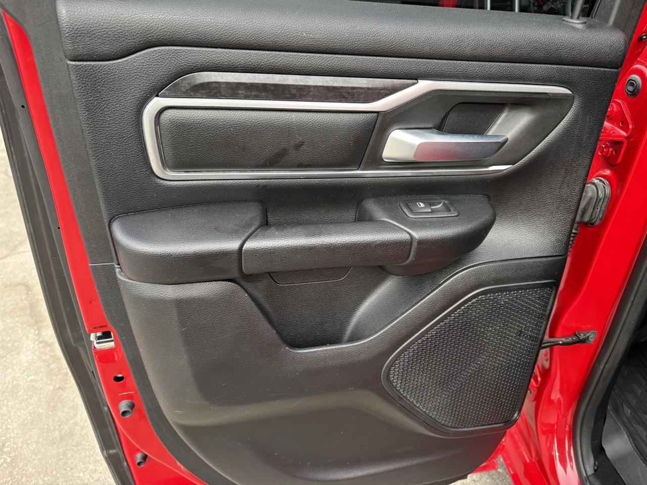 RAM 1500 Big Horn Quad Cab 2WD 2021