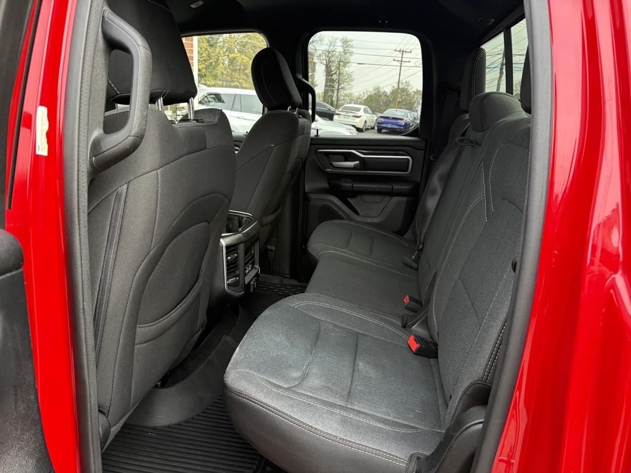 RAM 1500 Big Horn Quad Cab 2WD 2021