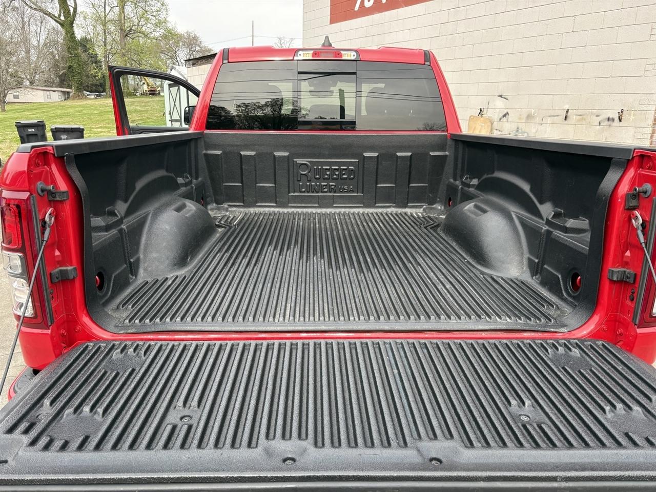 RAM 1500 Big Horn Quad Cab 2WD 2021