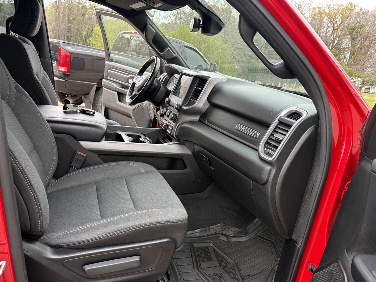 RAM 1500 Big Horn Quad Cab 2WD 2021