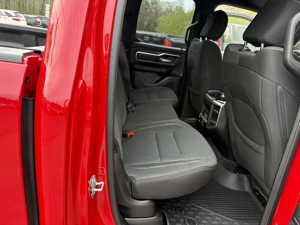 RAM 1500 Big Horn Quad Cab 2WD 2021