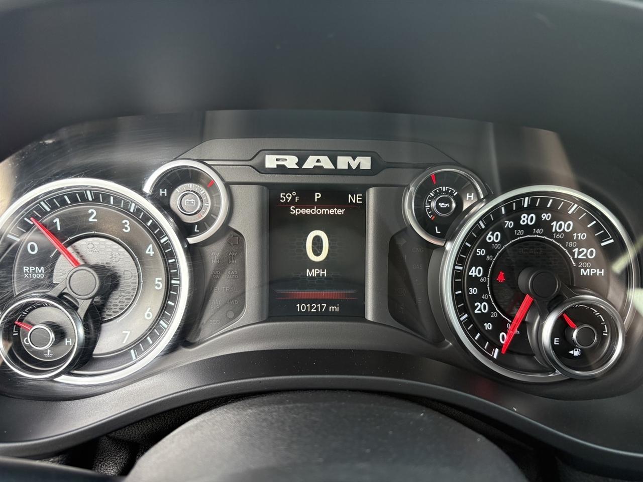 RAM 1500 Big Horn Crew Cab SWB 4WD 2019