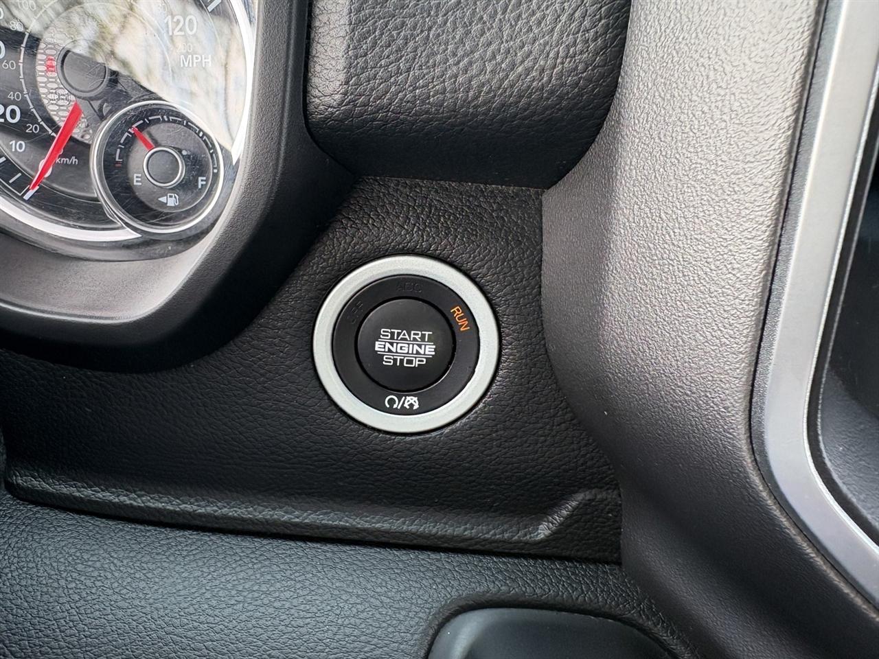 RAM 1500 Big Horn Crew Cab SWB 4WD 2019