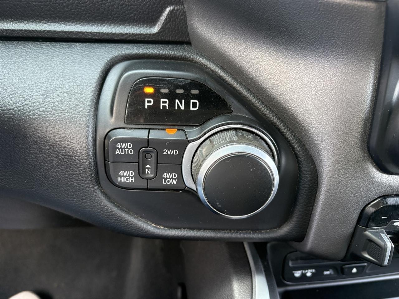 RAM 1500 Big Horn Crew Cab SWB 4WD 2019