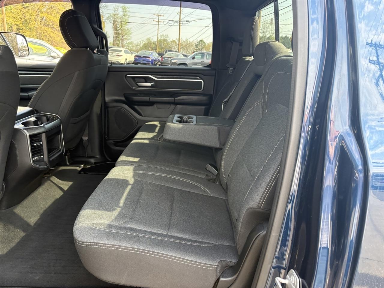 RAM 1500 Big Horn Crew Cab SWB 4WD 2019