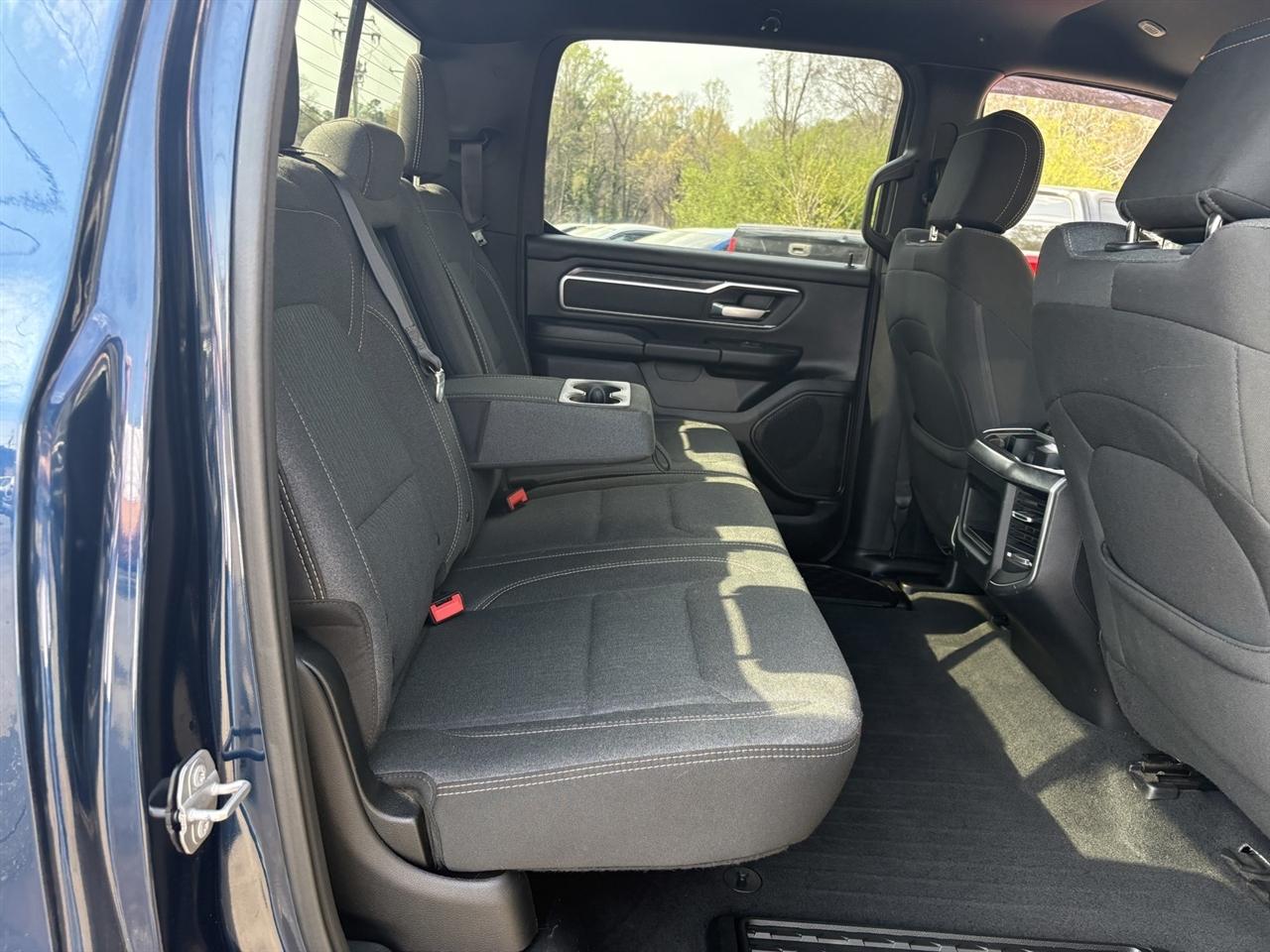 RAM 1500 Big Horn Crew Cab SWB 4WD 2019