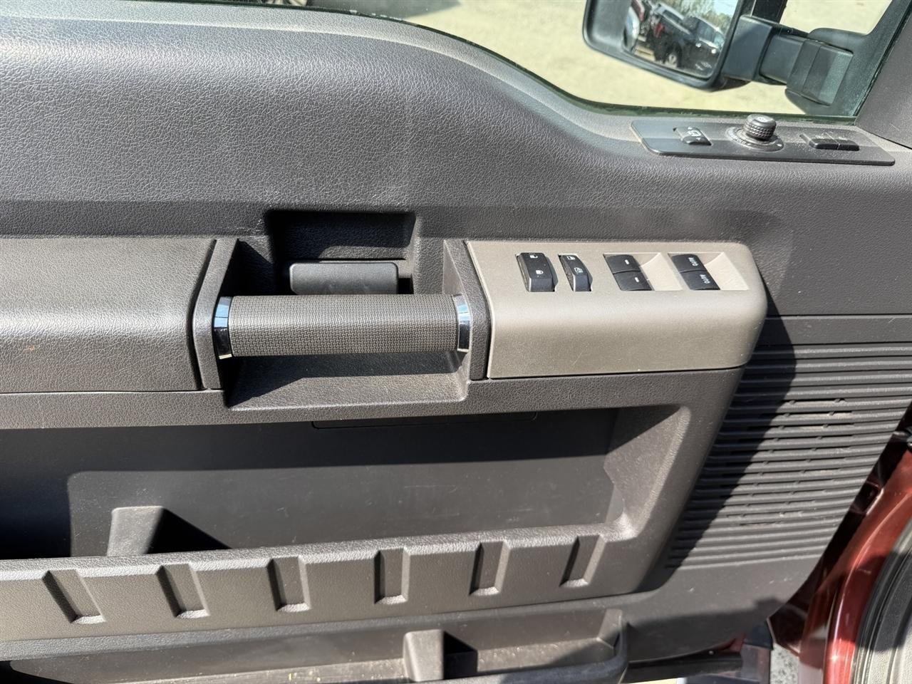 Ford F-350 SD Lariat Crew Cab LWB 4WD 2016