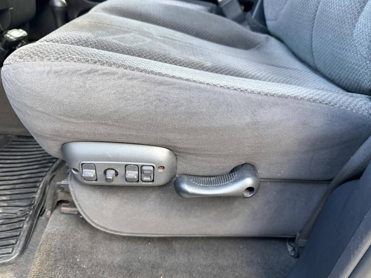 Dodge Ram 2500 SLT Quad Cab 4WD 2003