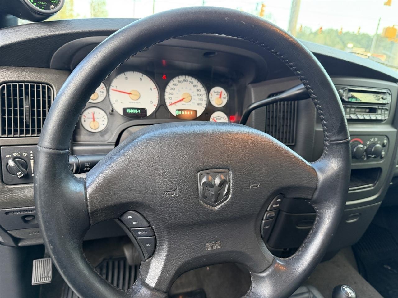 Dodge Ram 2500 SLT Quad Cab 4WD 2003