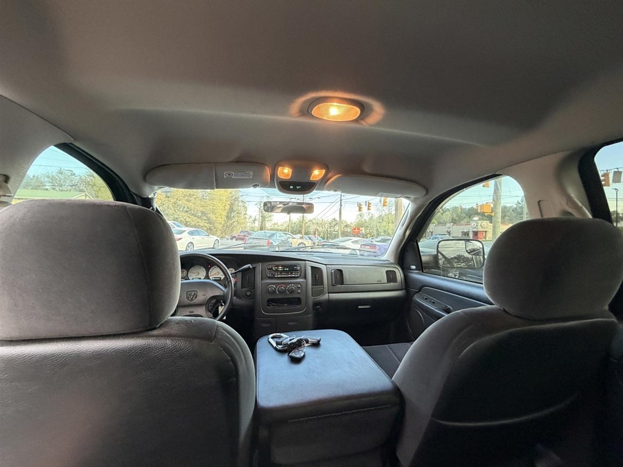 Dodge Ram 2500 SLT Quad Cab 4WD 2003