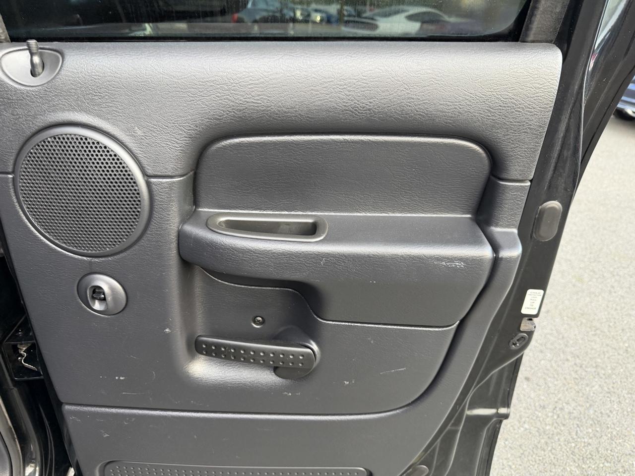 Dodge Ram 2500 SLT Quad Cab 4WD 2003