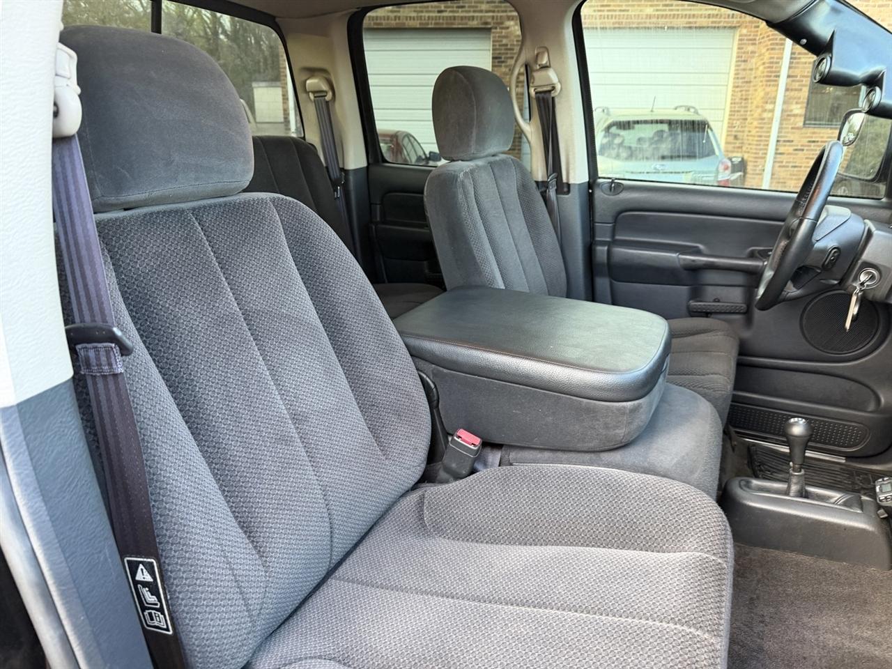 Dodge Ram 2500 SLT Quad Cab 4WD 2003