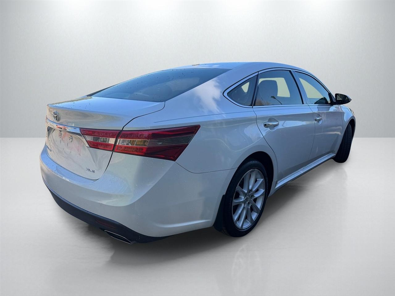 Toyota Avalon XLE 2013