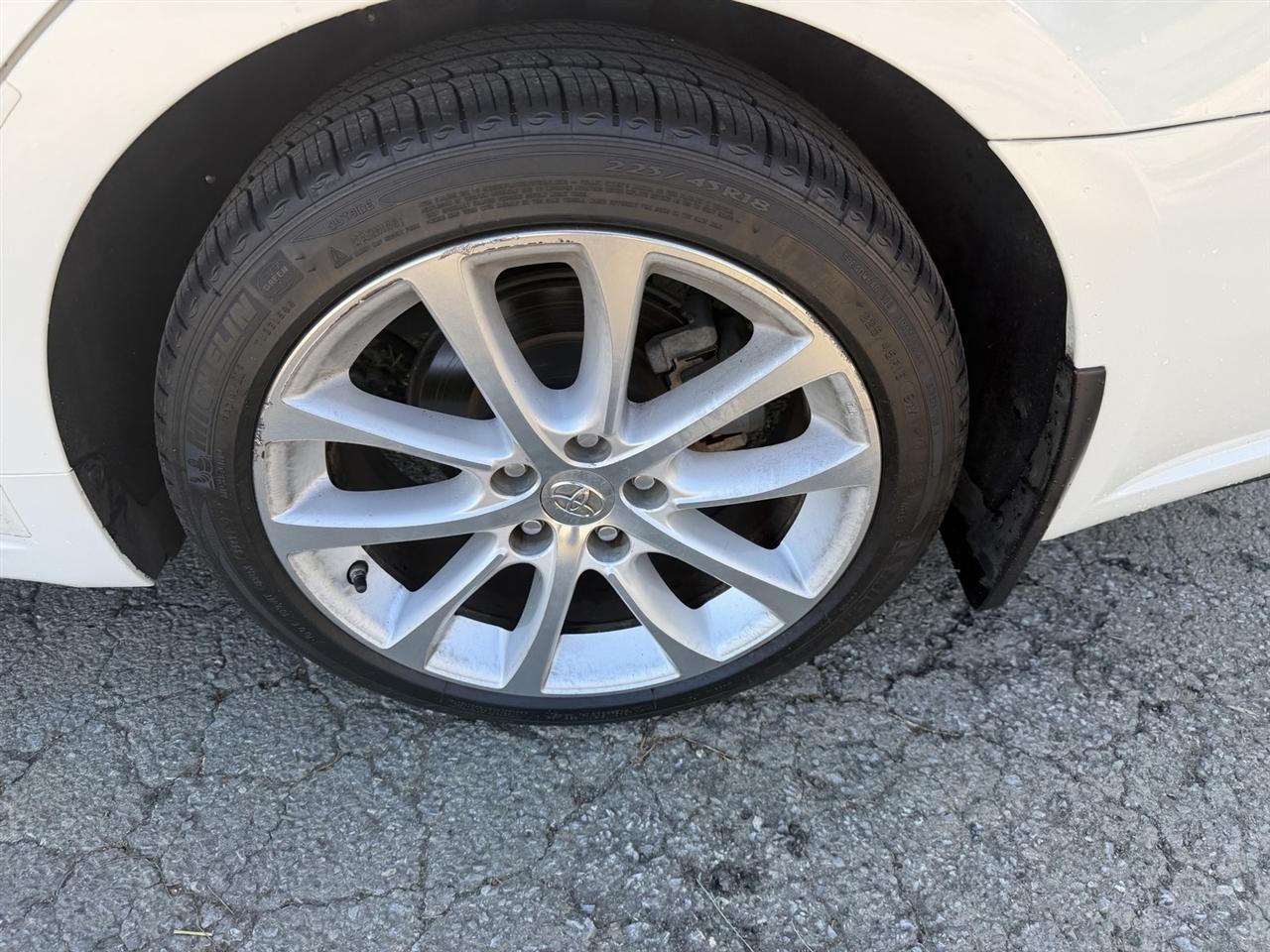 Toyota Avalon XLE 2013