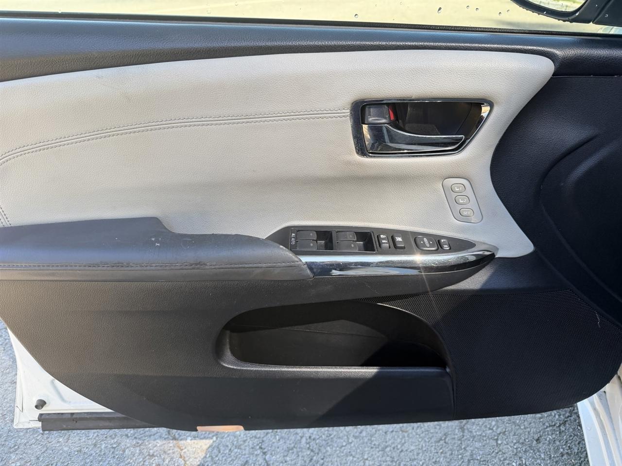 Toyota Avalon XLE 2013