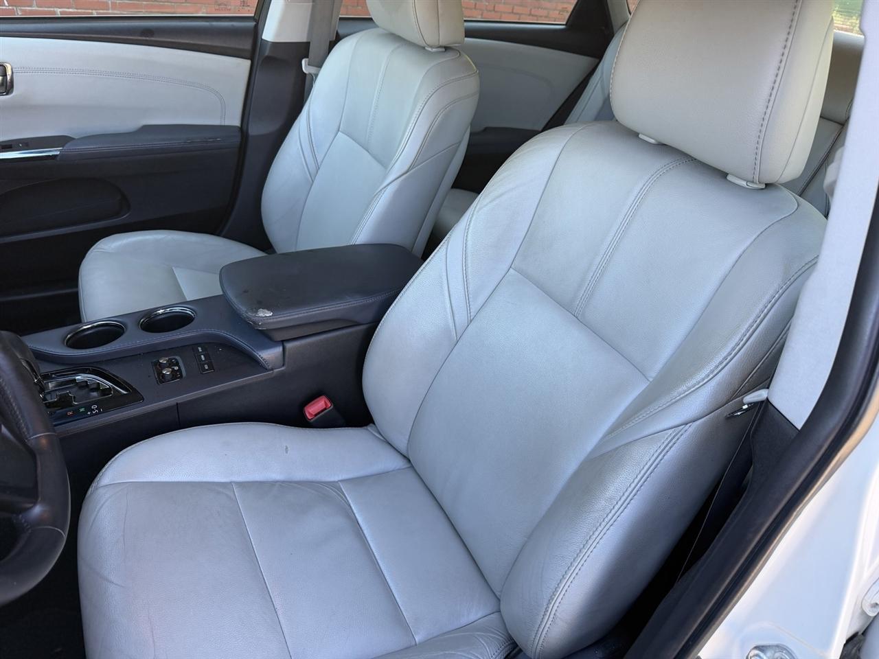 Toyota Avalon XLE 2013