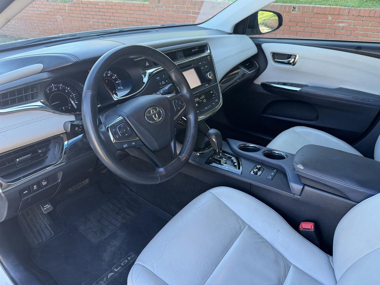 Toyota Avalon XLE 2013