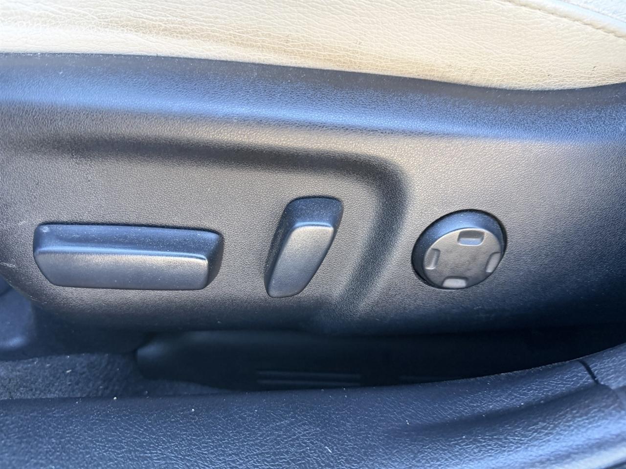 Toyota Avalon XLE 2013