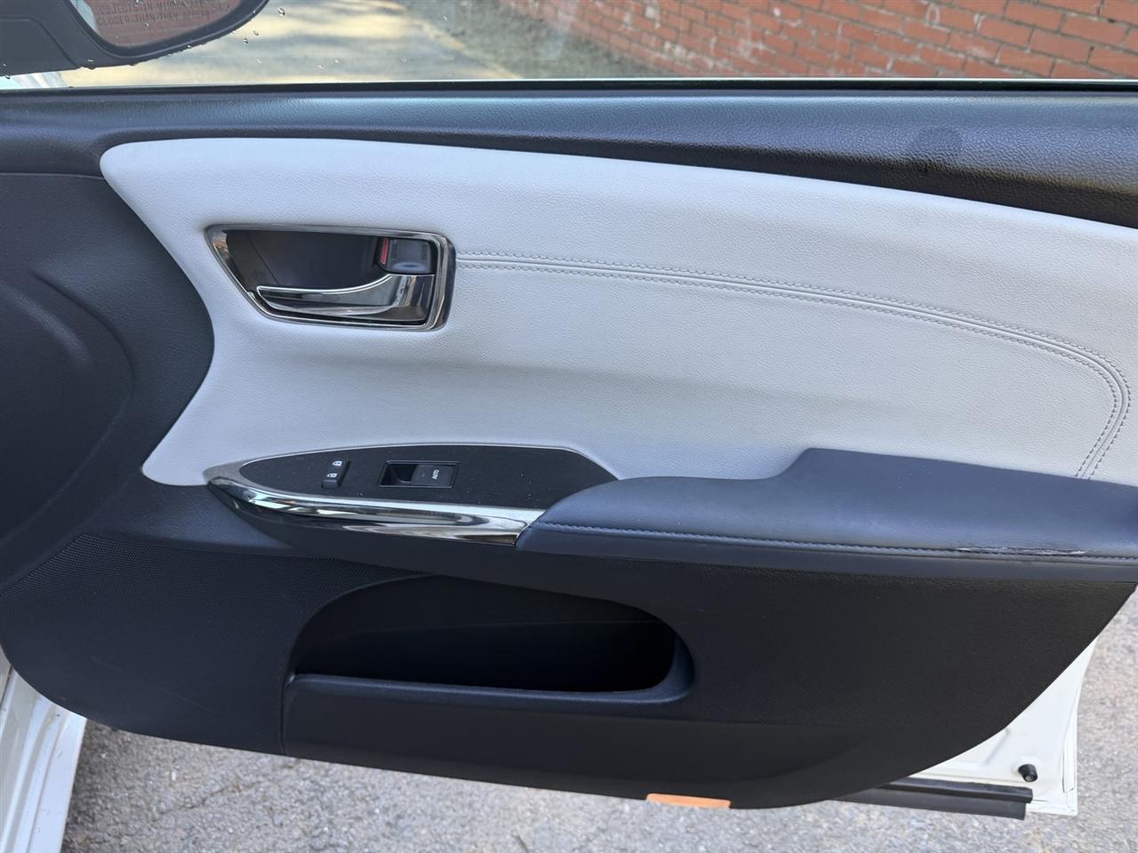 Toyota Avalon XLE 2013