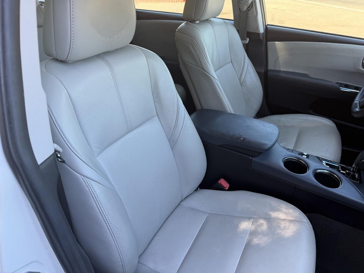 Toyota Avalon XLE 2013