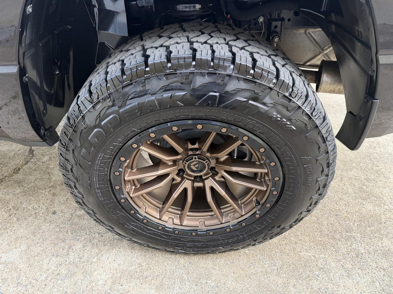 RAM 1500 Laramie Crew Cab SWB 4WD 2024