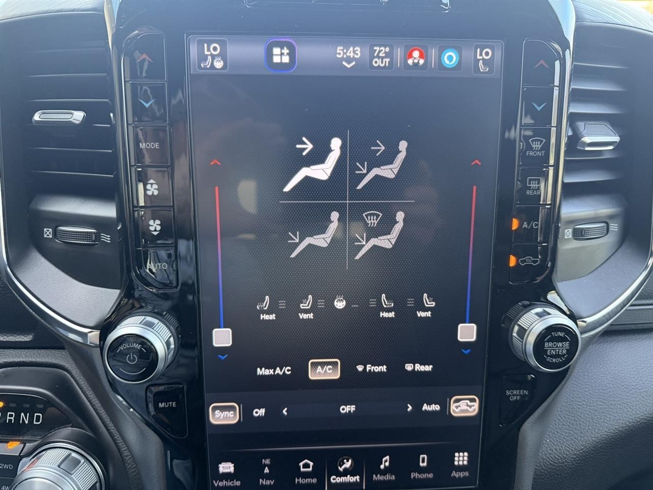 RAM 1500 Laramie Crew Cab SWB 4WD 2024