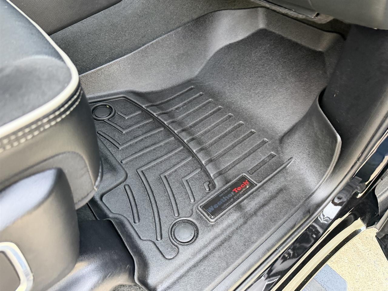 RAM 1500 Laramie Crew Cab SWB 4WD 2024