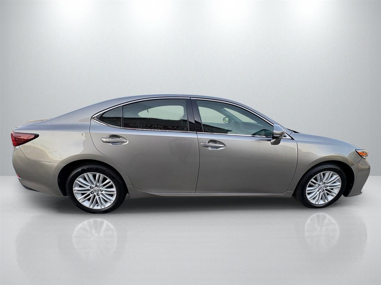 Lexus ES 350 Sedan 2017