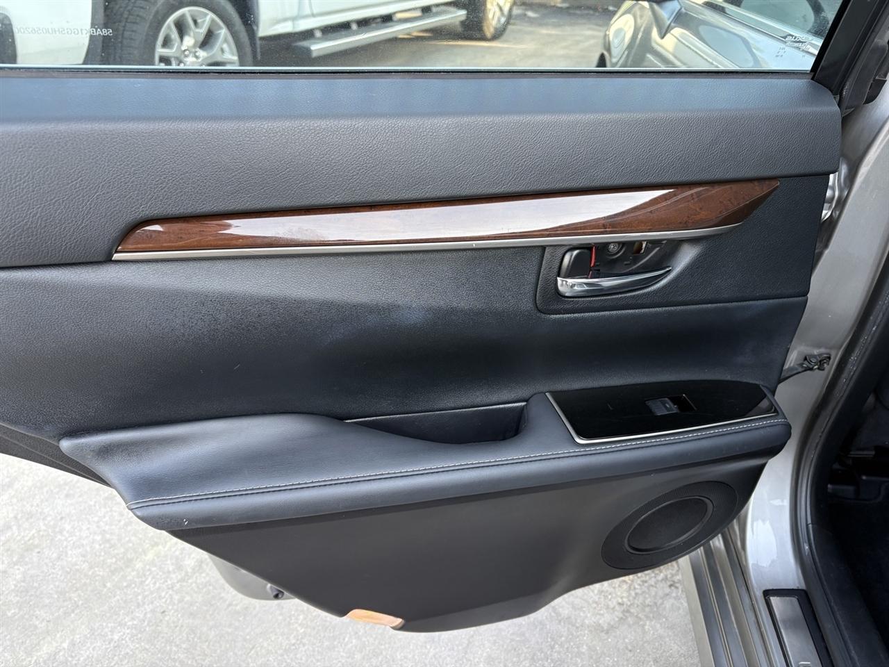 Lexus ES 350 Sedan 2017