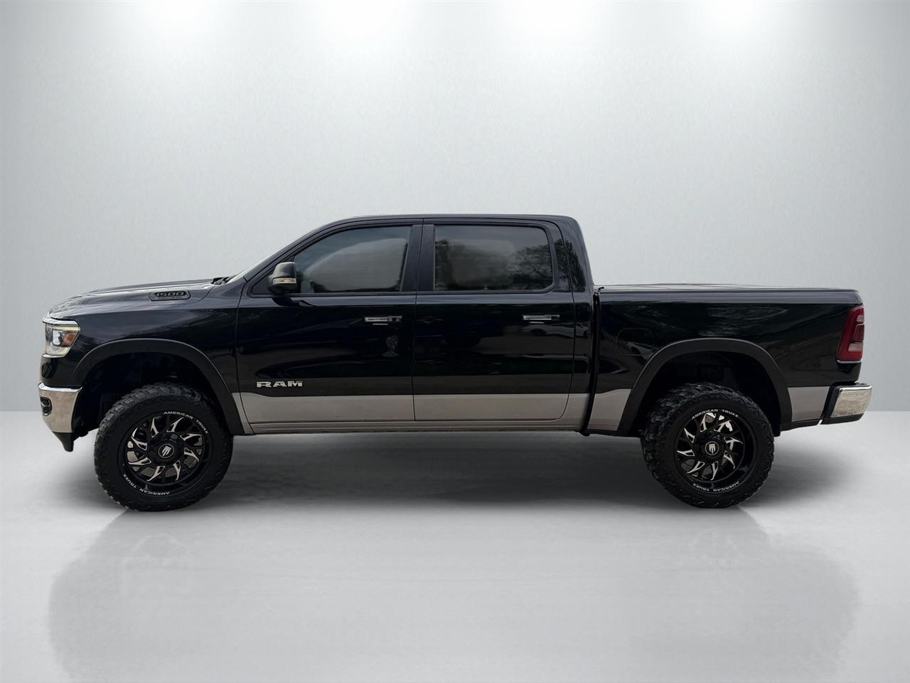 RAM 1500 Laramie Crew Cab SWB 4WD 2019