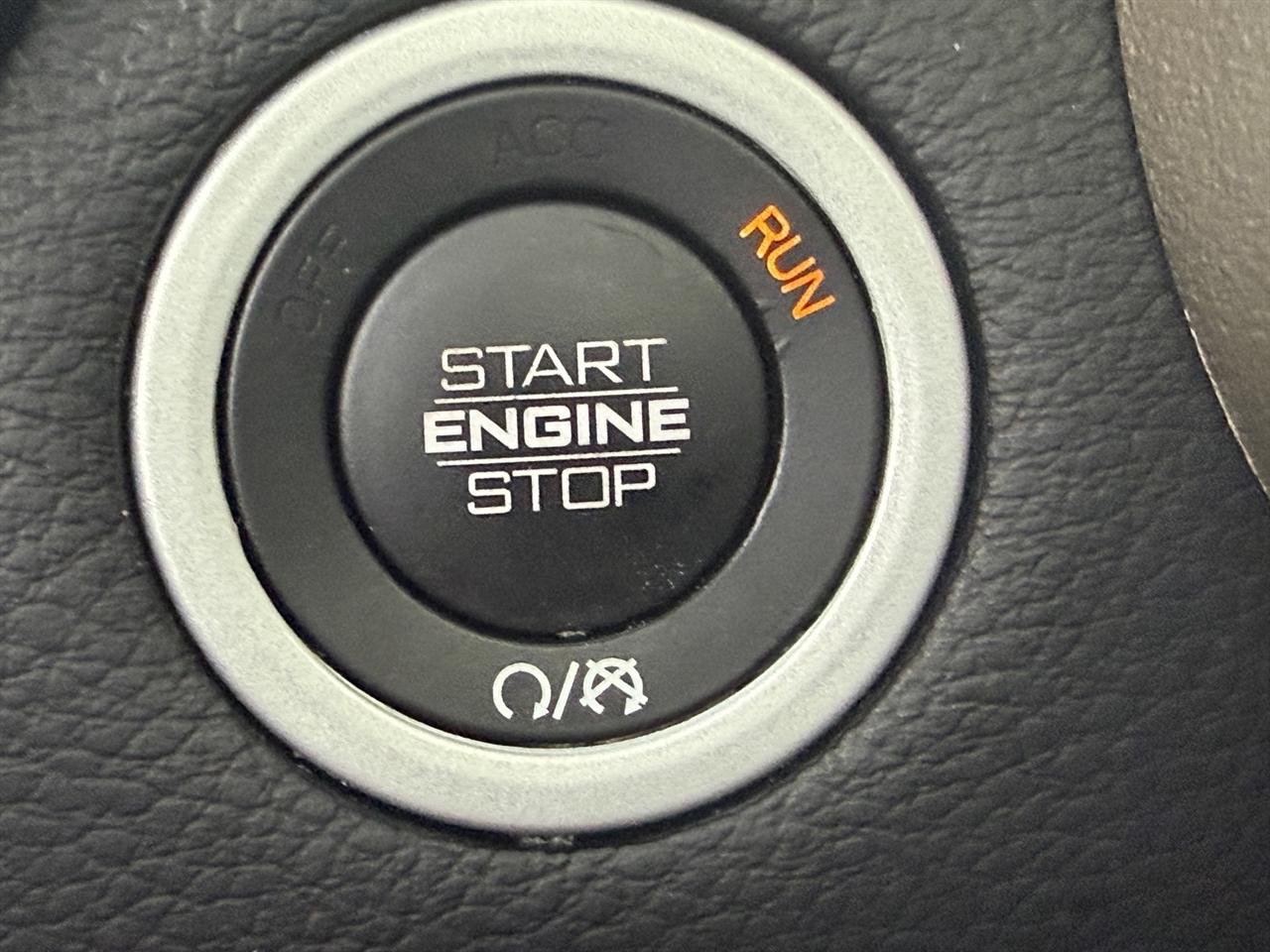 RAM 1500 Laramie Crew Cab SWB 4WD 2019