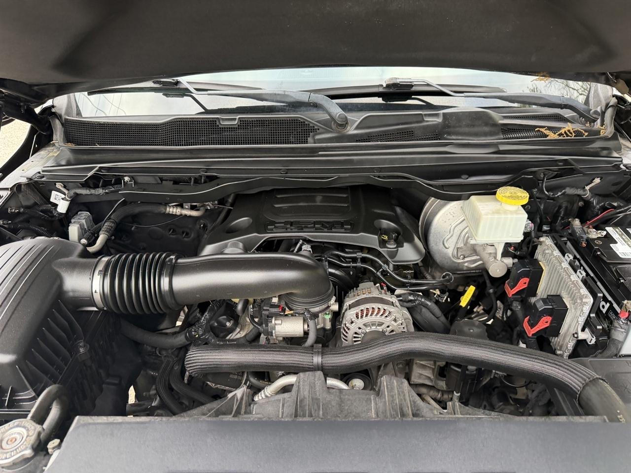 RAM 1500 Laramie Crew Cab SWB 4WD 2019