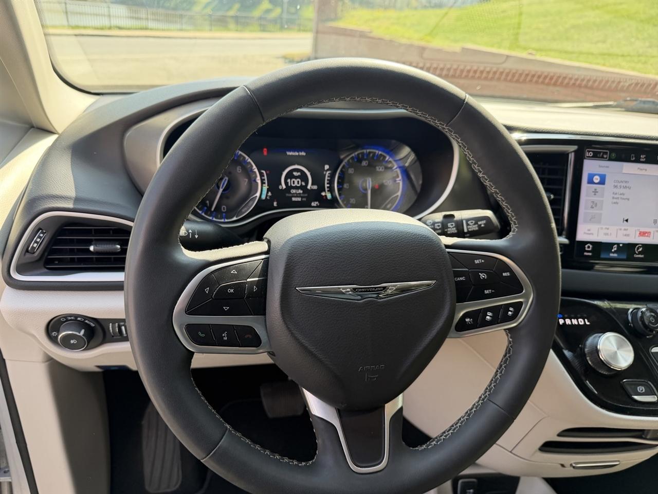 Chrysler Pacifica Touring-L 2024