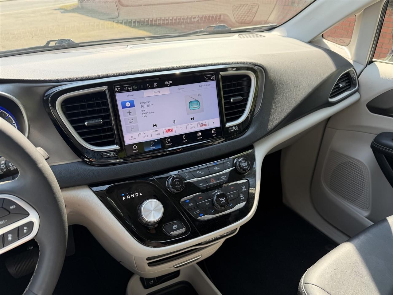 Chrysler Pacifica Touring-L 2024