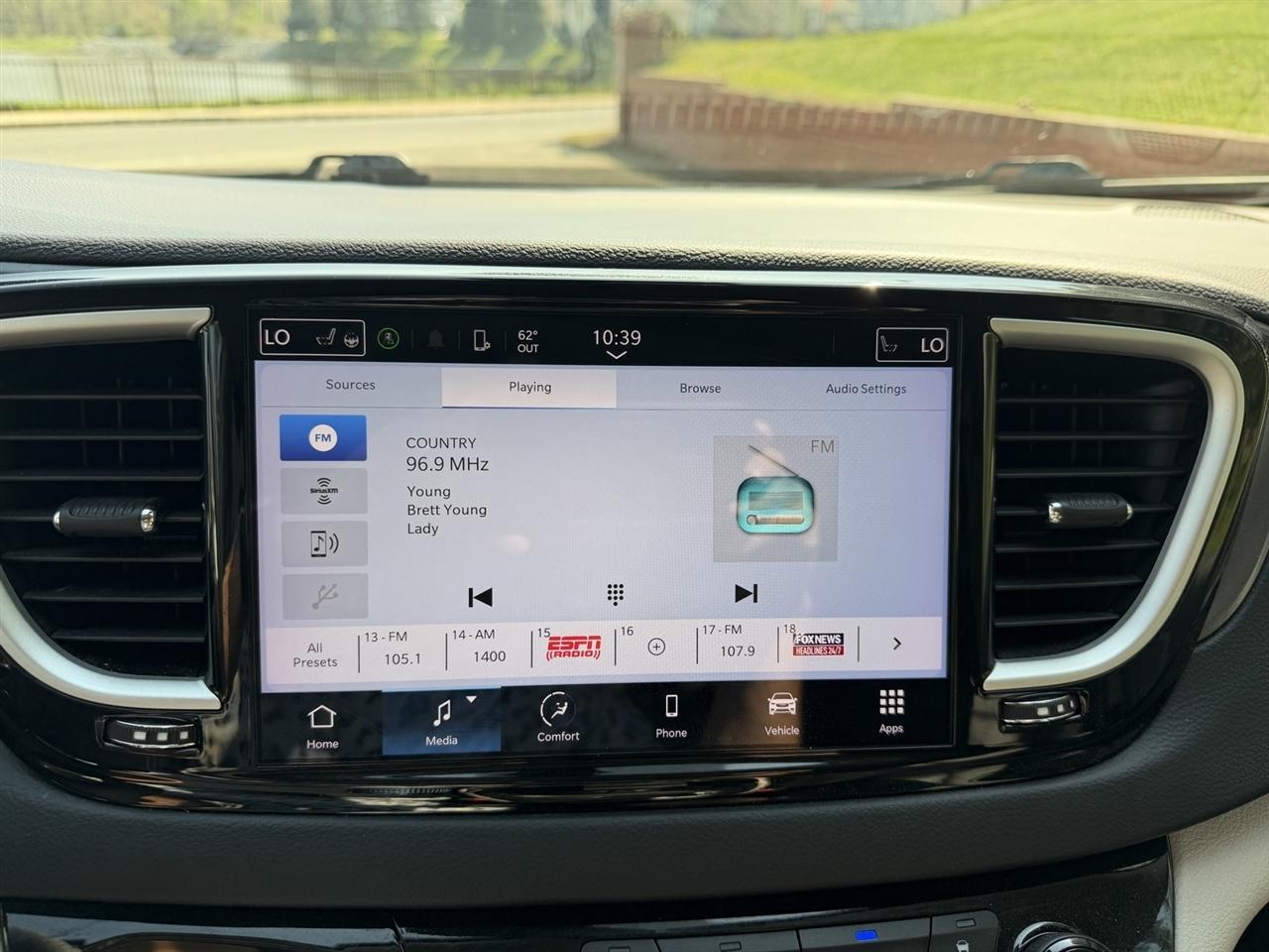 Chrysler Pacifica Touring-L 2024