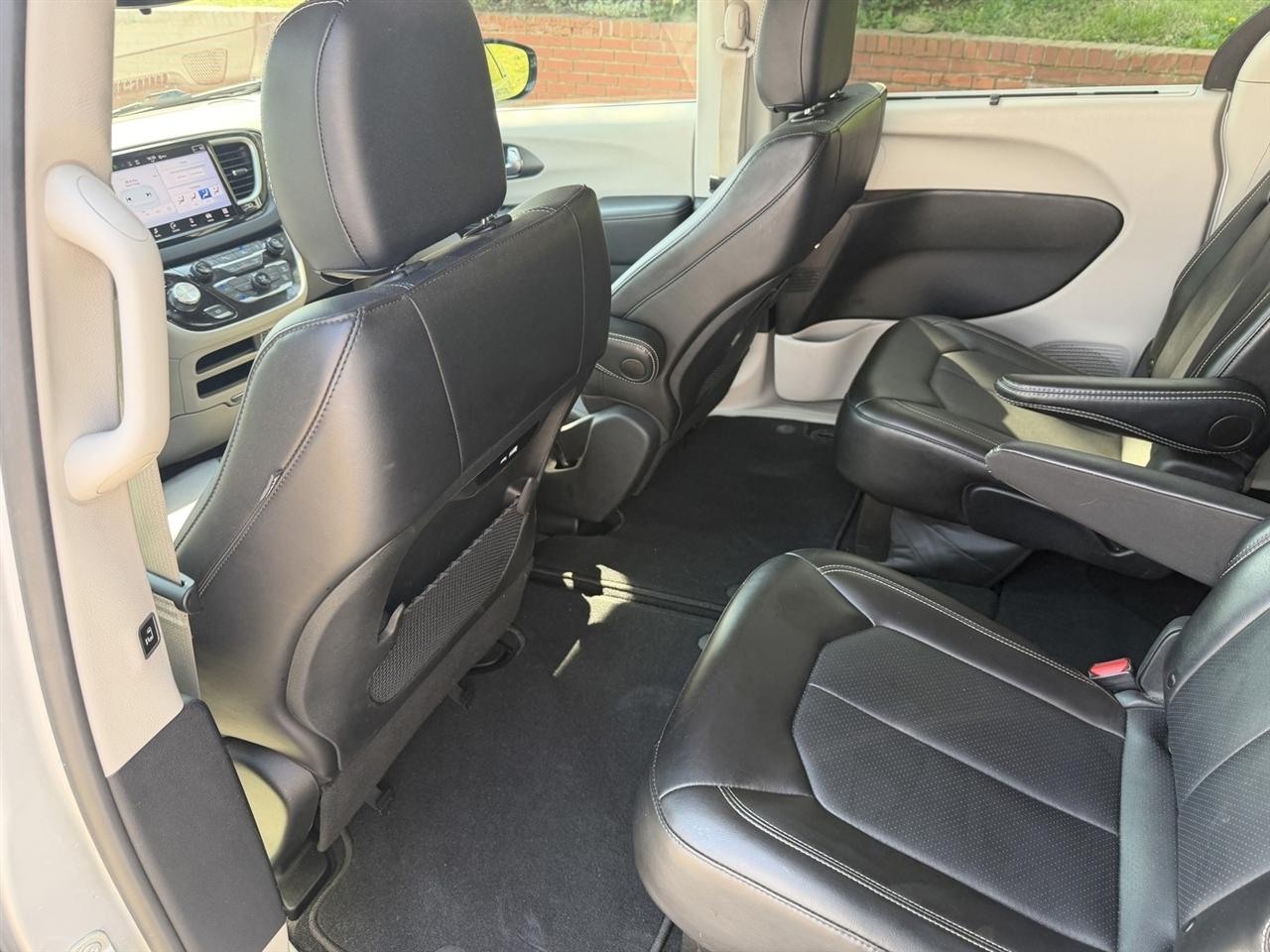 Chrysler Pacifica Touring-L 2024