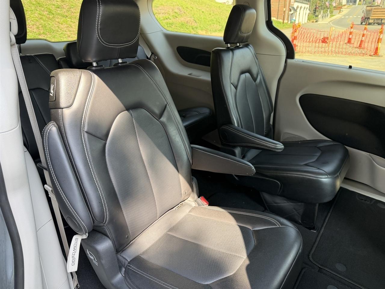 Chrysler Pacifica Touring-L 2024