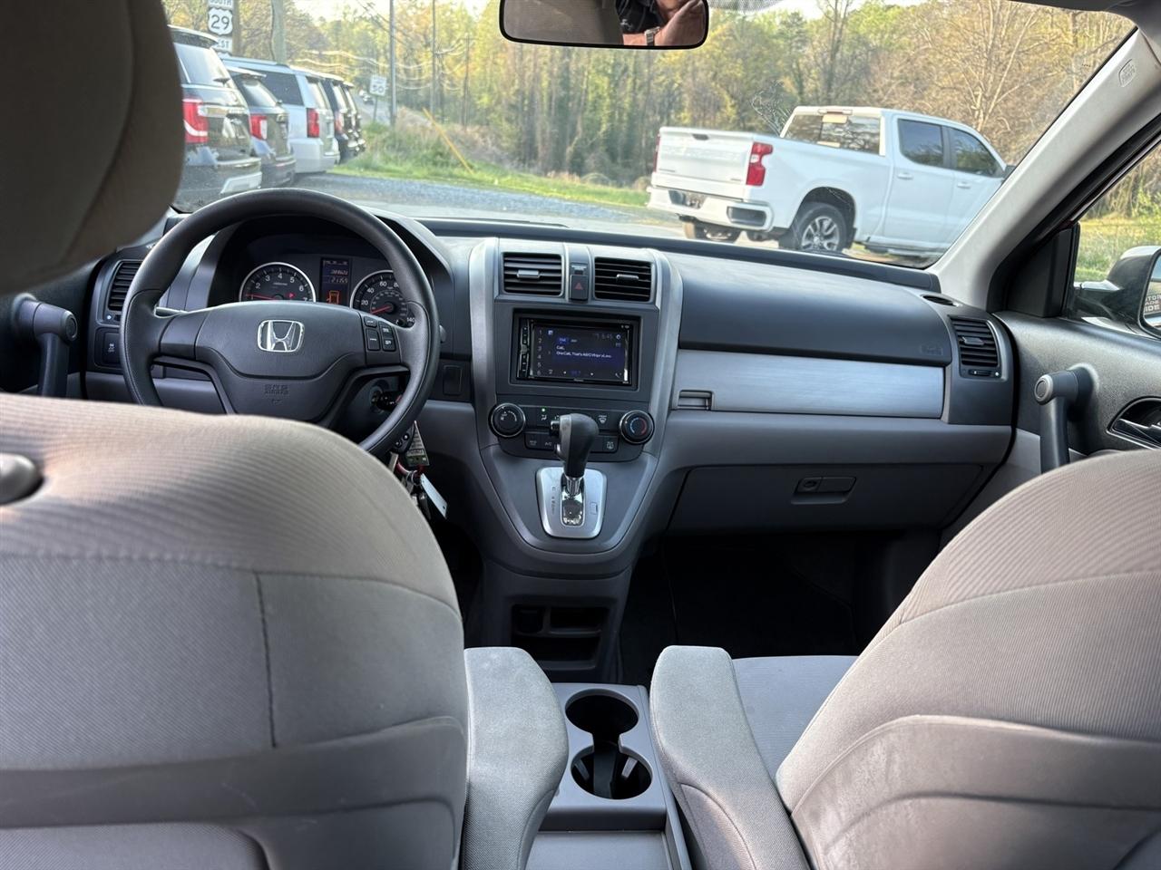 Honda CR-V 2WD 5dr LX 2010