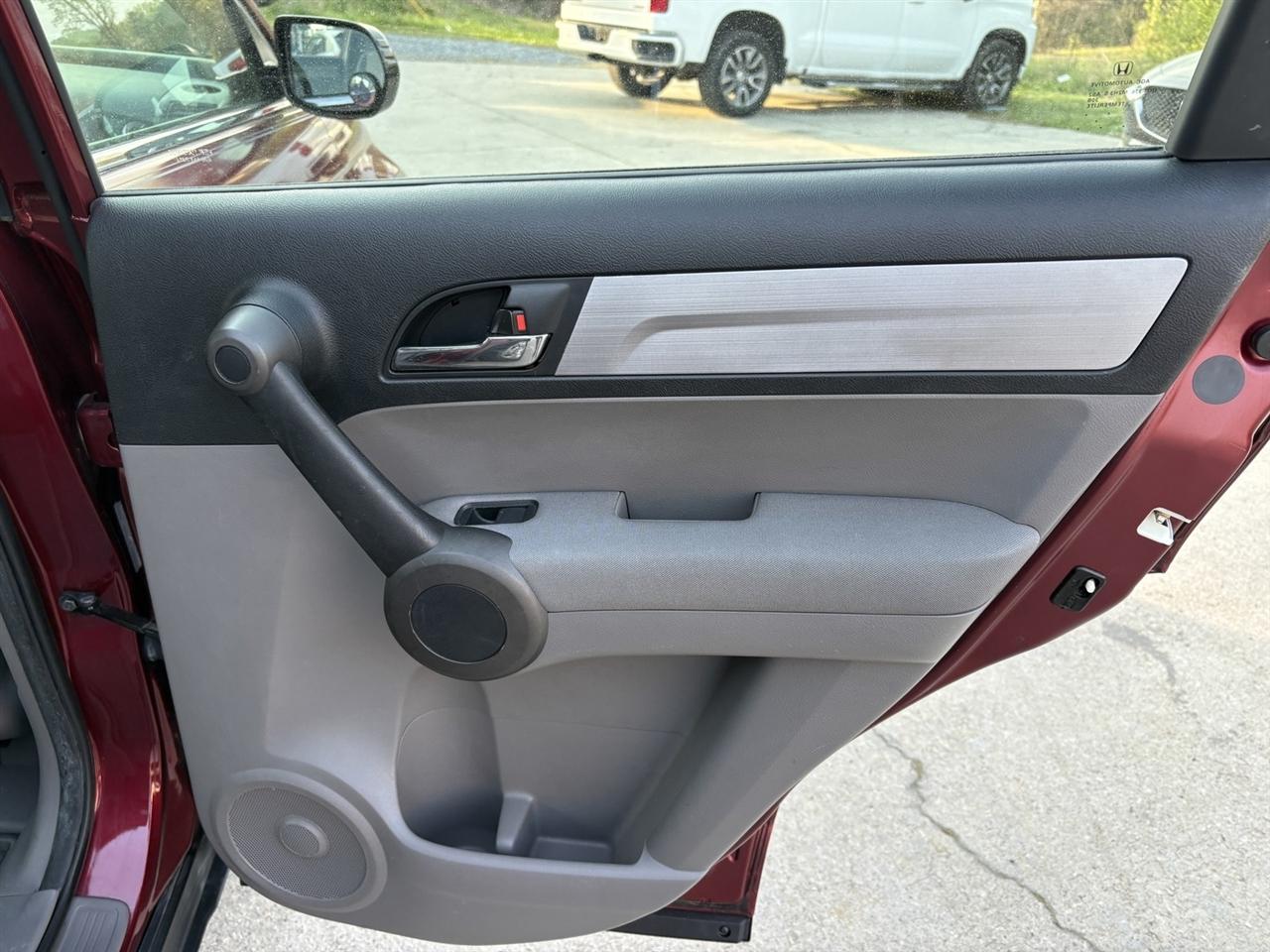 Honda CR-V 2WD 5dr LX 2010