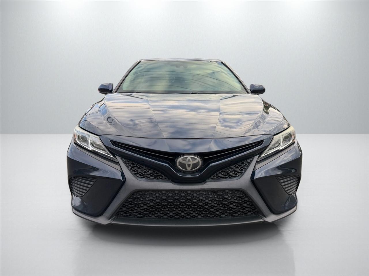 Toyota Camry  2020