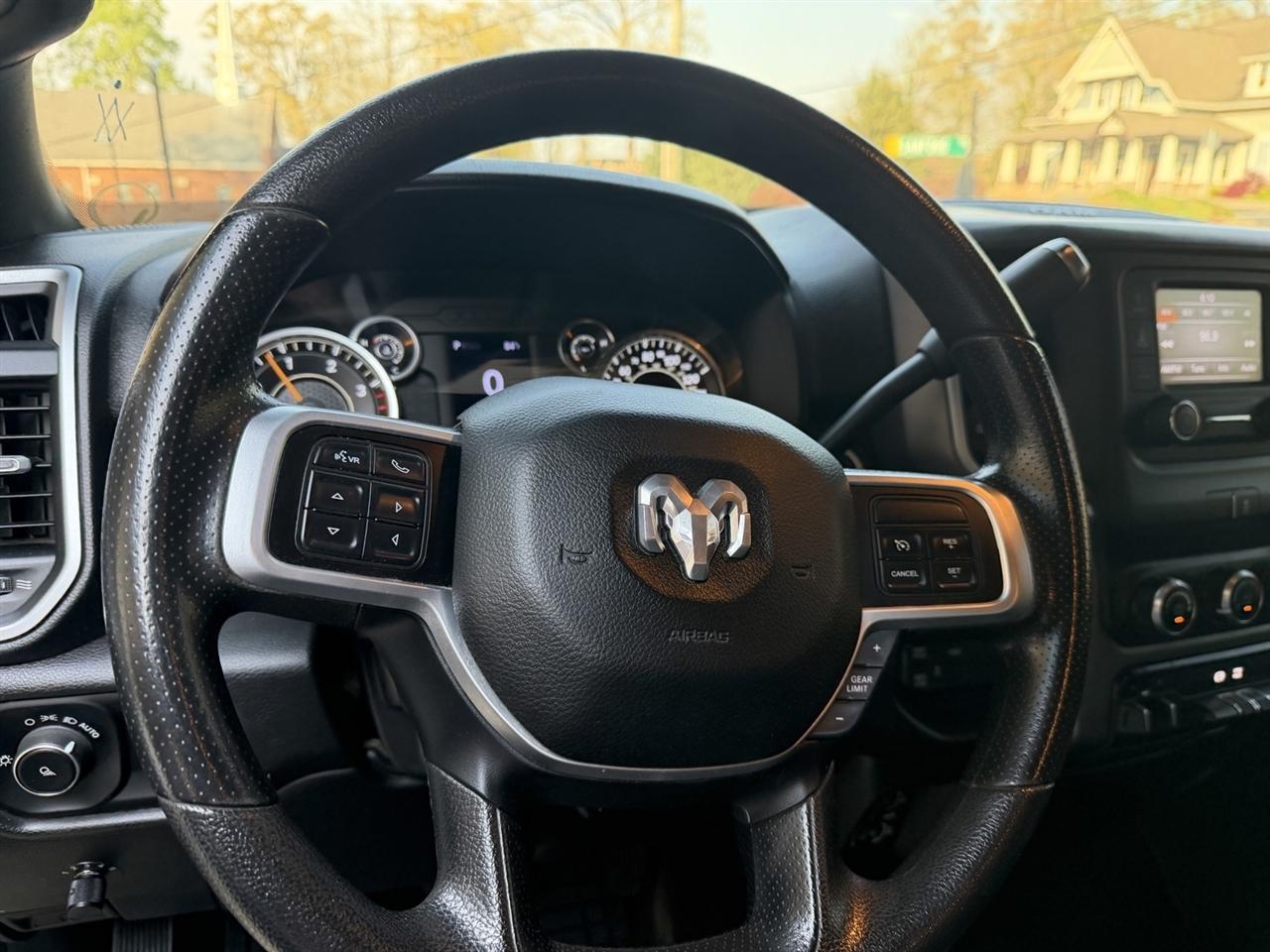 RAM 2500 Big Horn Crew Cab 4WD 2021