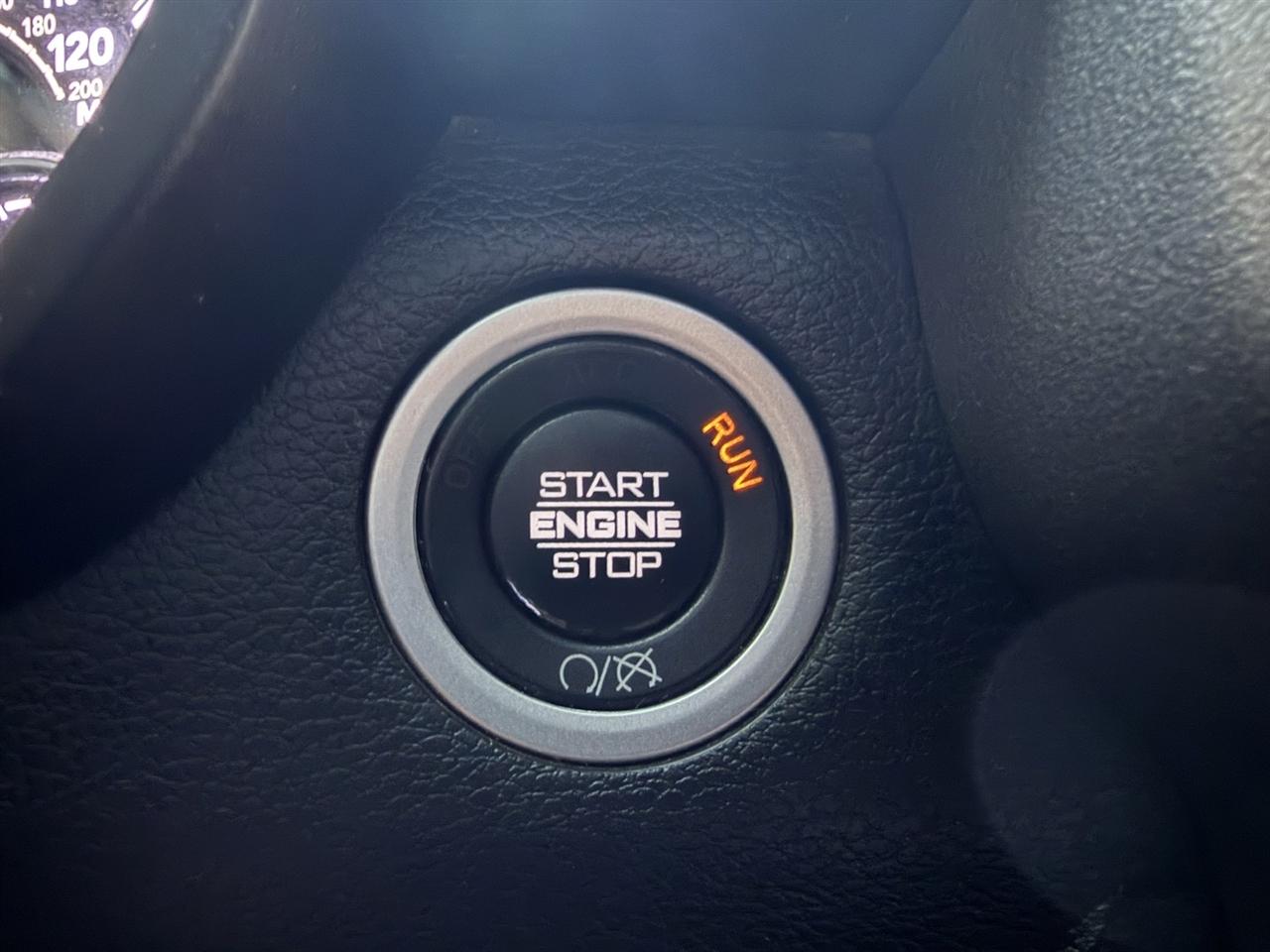 RAM 2500 Big Horn Crew Cab 4WD 2021