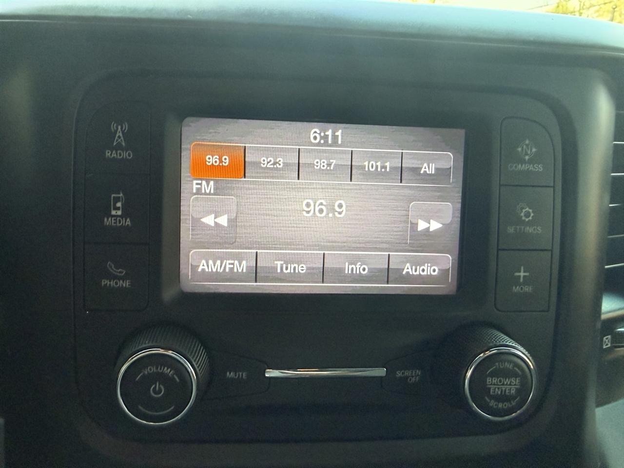 RAM 2500 Big Horn Crew Cab 4WD 2021