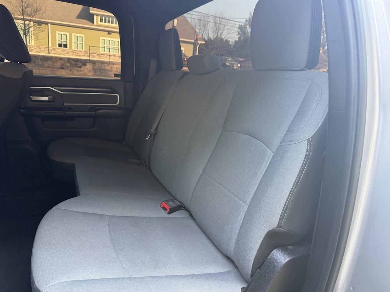 RAM 2500 Big Horn Crew Cab 4WD 2021