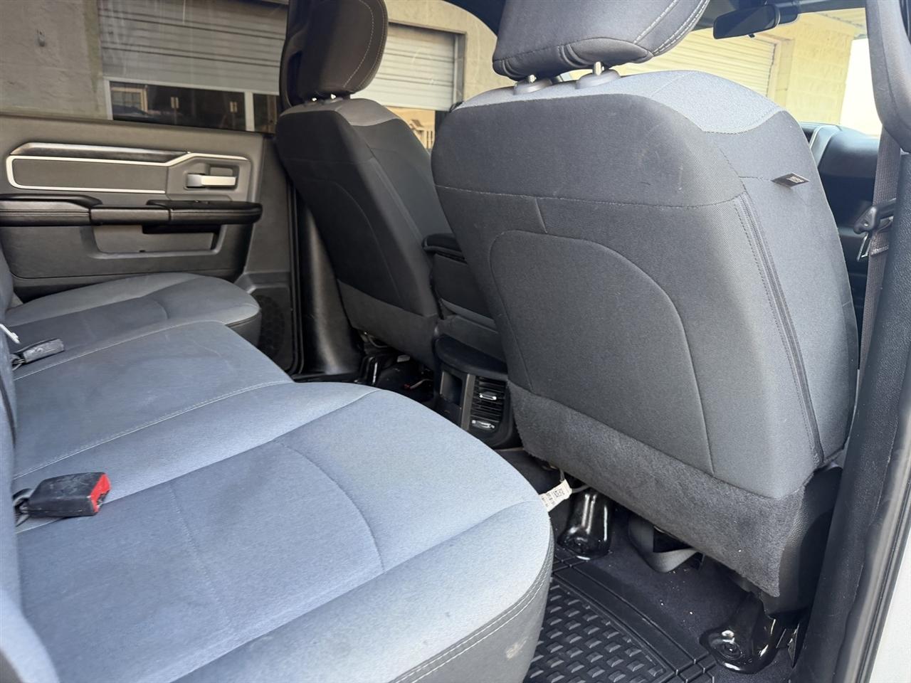 RAM 2500 Big Horn Crew Cab 4WD 2021